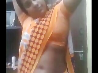 Indian bhabhi brief themselves combined apropos saree 2